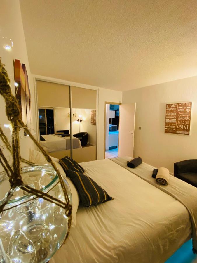 Appartement Cote D'Azur Plage - Piscine - Tennis Вільнев-Лубе Екстер'єр фото